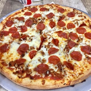 18" Meat Lovers Pie*