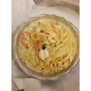 Pasta w/ Alfredo Sauce